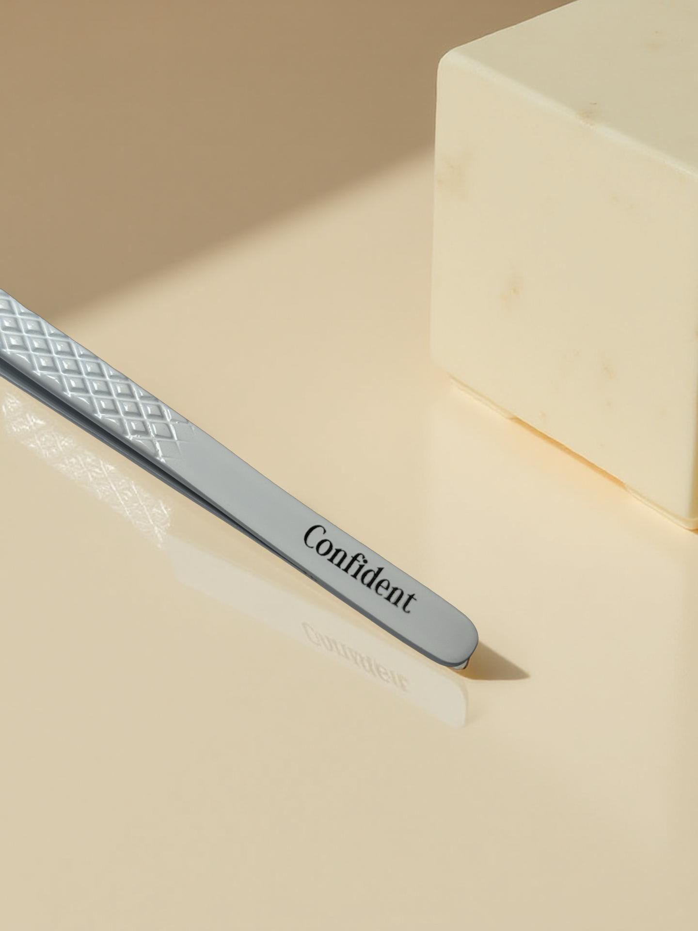 Confident Tweezer
