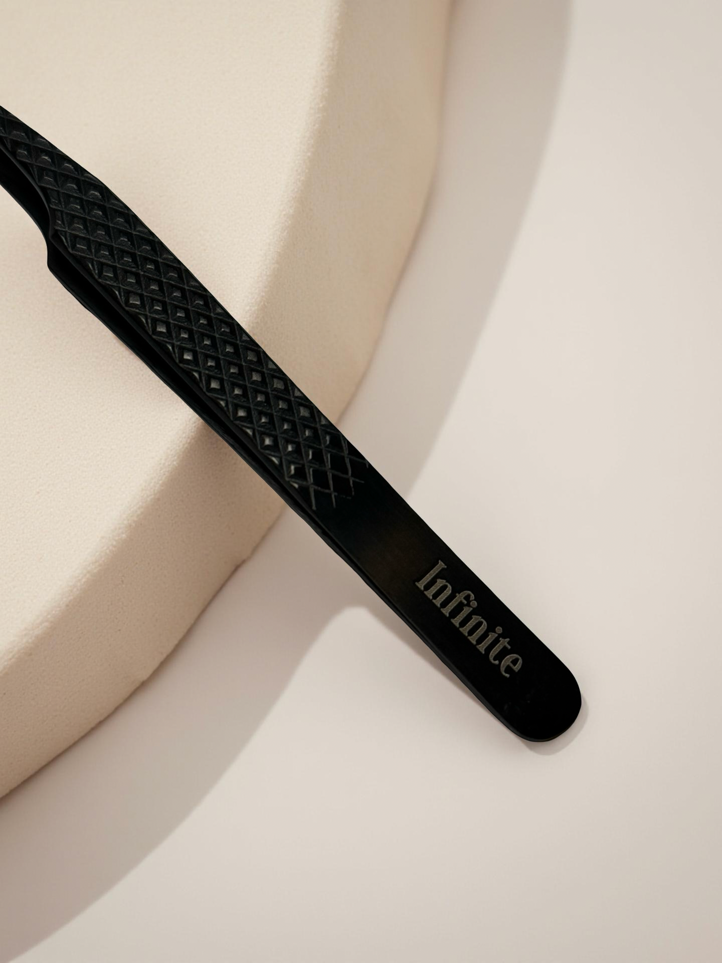 Infinite Tweezer